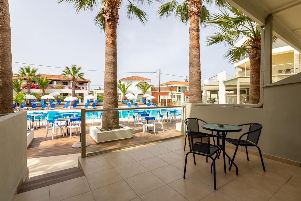 Arkadianos Aparthotel Agios Sostis  Екстериор снимка