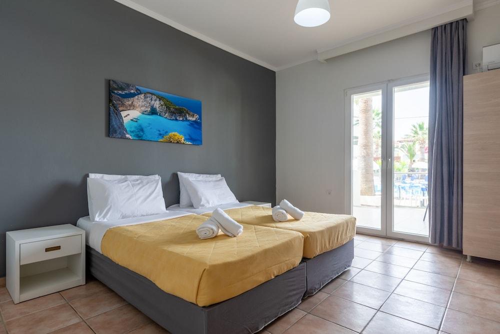 Arkadianos Aparthotel Agios Sostis  Екстериор снимка