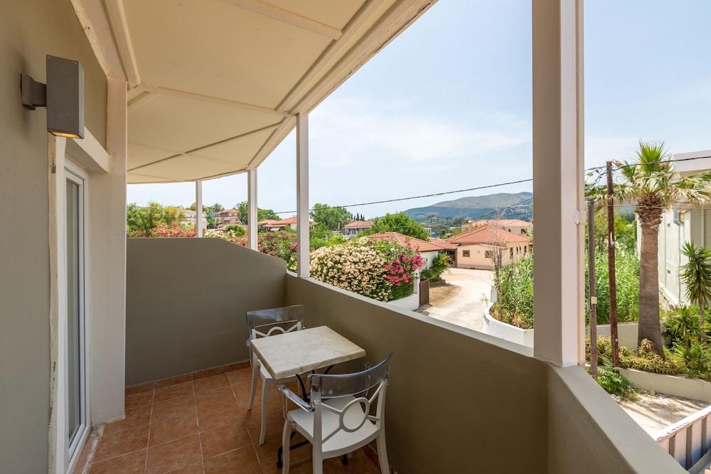 Arkadianos Aparthotel Agios Sostis  Екстериор снимка