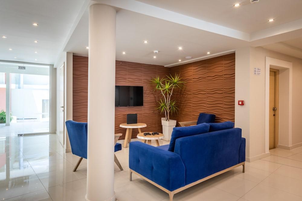 Arkadianos Aparthotel Agios Sostis  Екстериор снимка
