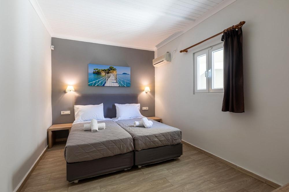 Arkadianos Aparthotel Agios Sostis  Екстериор снимка