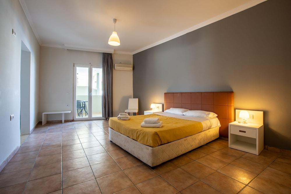 Arkadianos Aparthotel Agios Sostis  Екстериор снимка