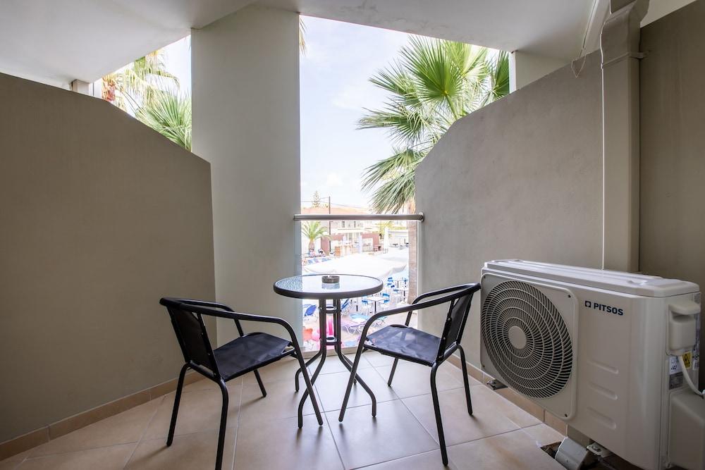 Arkadianos Aparthotel Agios Sostis  Екстериор снимка