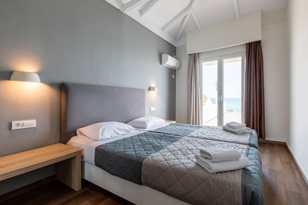 Arkadianos Aparthotel Agios Sostis  Екстериор снимка