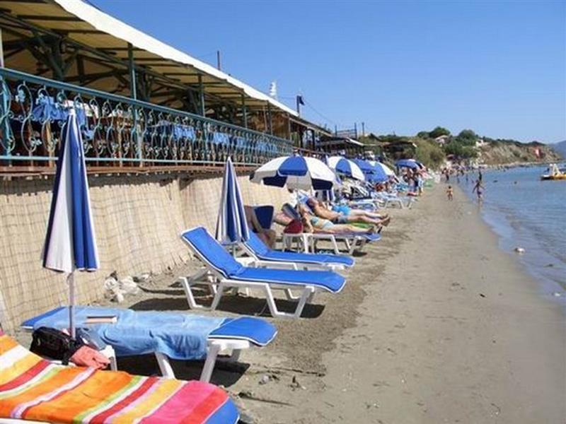 Arkadianos Aparthotel Agios Sostis  Екстериор снимка
