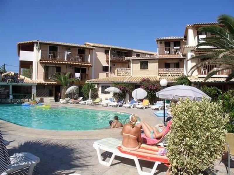 Arkadianos Aparthotel Agios Sostis  Екстериор снимка